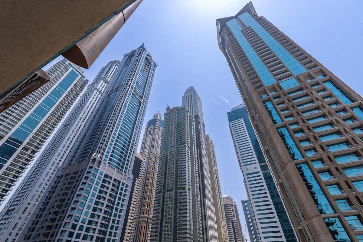 A Lovely 1 Bed Flat In Dubai Marina Apartment