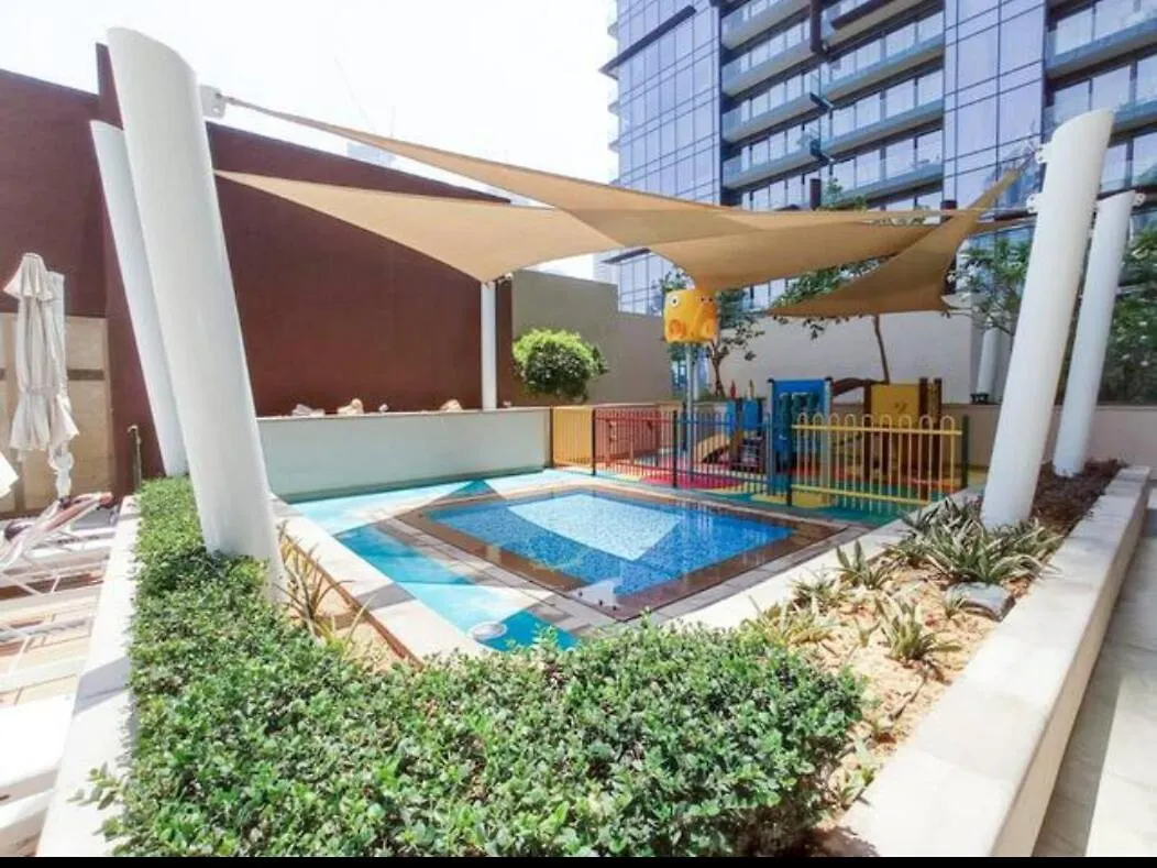 A Lovely 1 Bed Flat In Dubai Marina Apartment