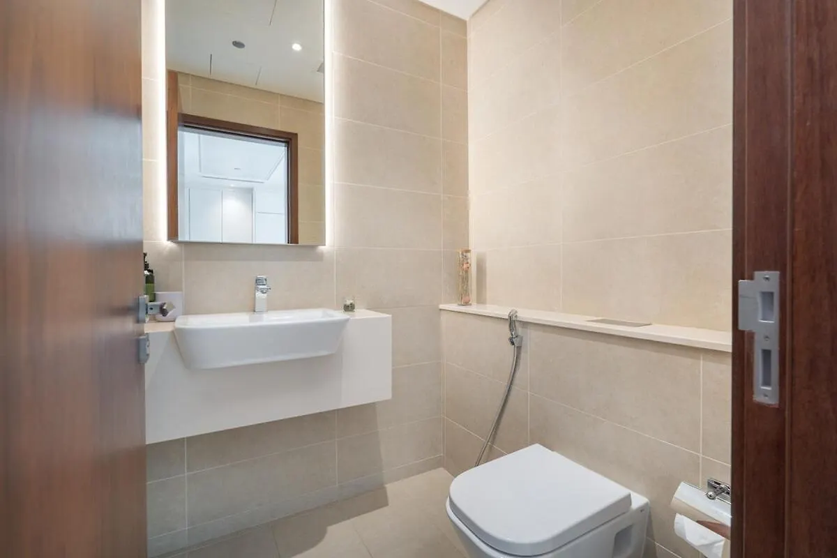 A Lovely 1 Bed Flat In Dubai Marina Apartment