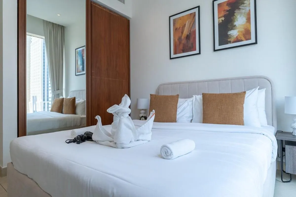 A Lovely 1 Bed Flat In Dubai Marina Apartment