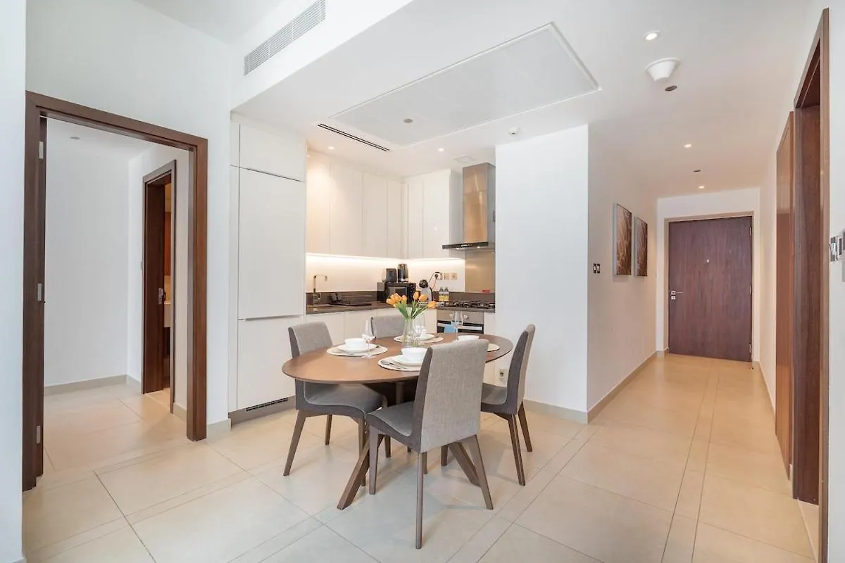 A Lovely 1 Bed Flat In Dubai Marina Apartment